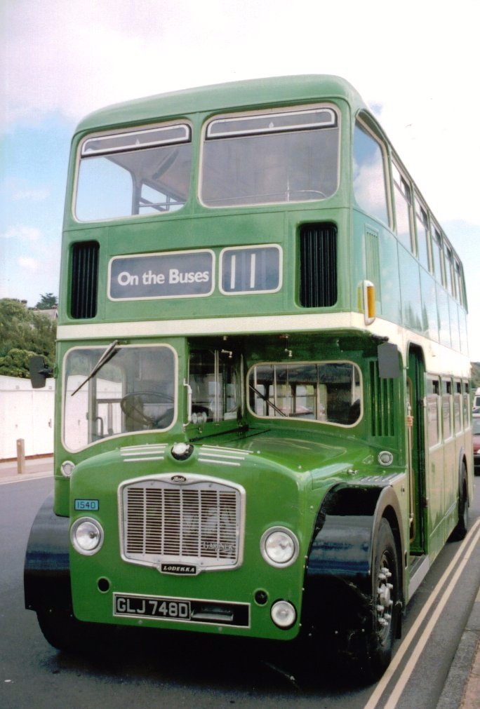 bus1.jpg
